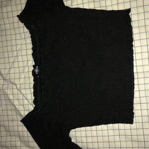 Long sleeve crop top